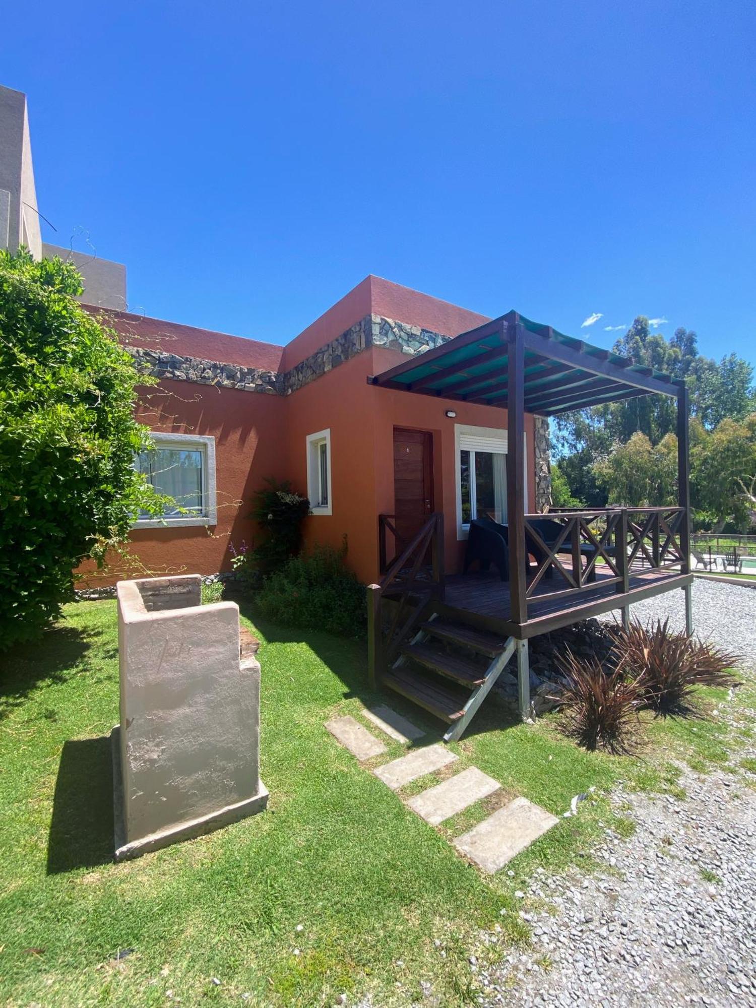 Icalma De La Sierra Aparthotel Tandil Bagian luar foto