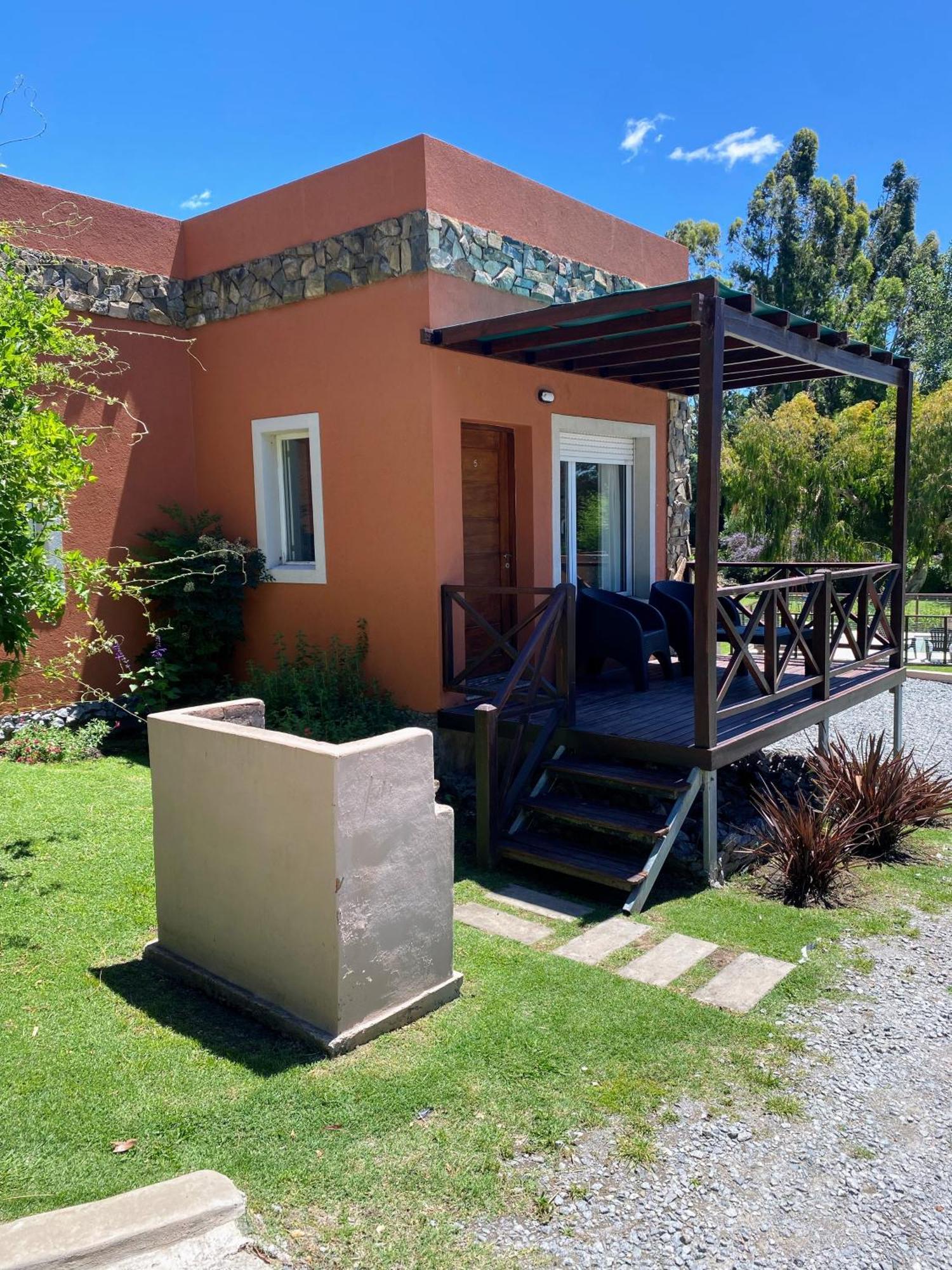 Icalma De La Sierra Aparthotel Tandil Bagian luar foto